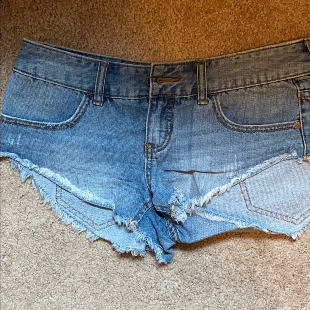 Billabong Jean shorts size 27
